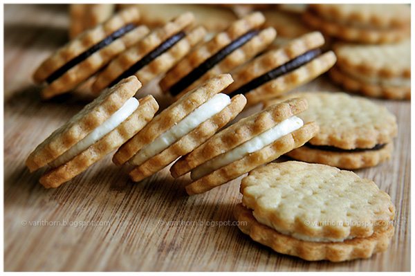 Crackers and biscuit